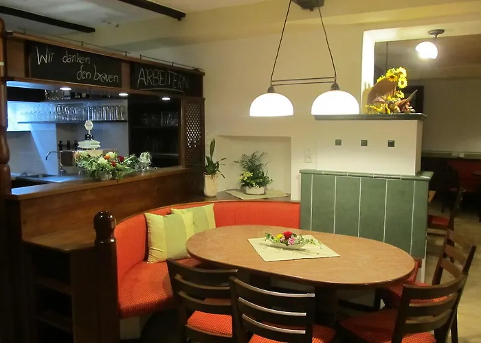 Schlosstaverne Obrist Han/Misafirhane Wolfsegg am Hausruck