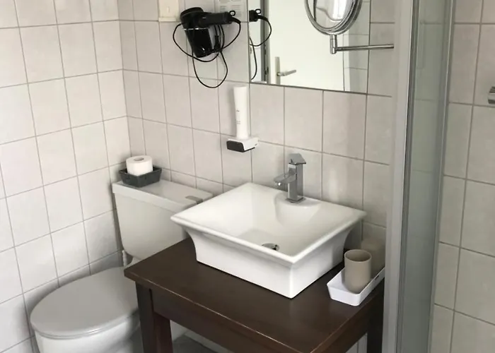 Han/Misafirhane Schlosstaverne Obrist Wolfsegg am Hausruck