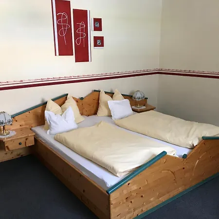 אורחן Schlosstaverne Obrist Wolfsegg am Hausruck