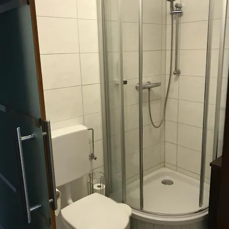 אורחן Schlosstaverne Obrist